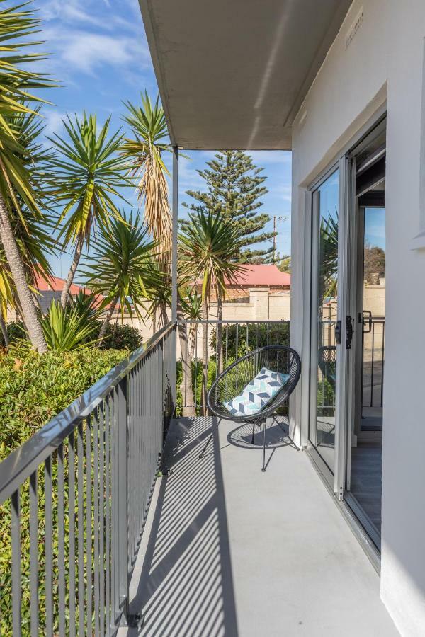Bay 10 - Suites And Apartments Port Lincoln Exterior photo